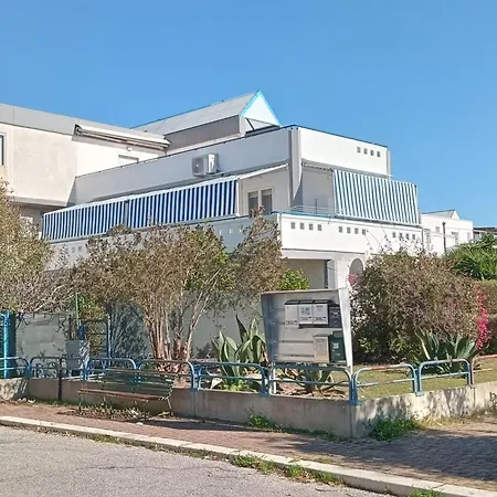 La Maison De Monique