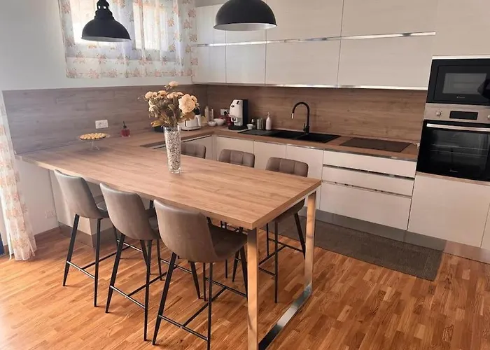 La Maison De Monique Holiday home