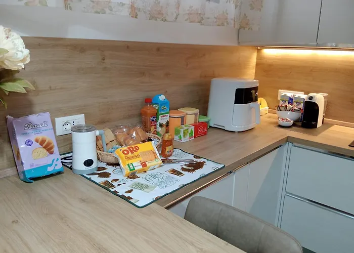 La Maison De Monique